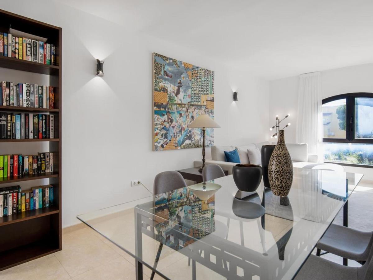 Apartamento De 2 Dormitorios En Playas Del Duque Marbella Exterior foto